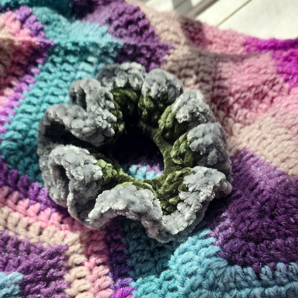 1 Scrunchie